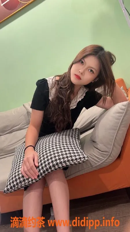 深圳楼凤-宝安小玉，口爆制服诱惑，1000p起