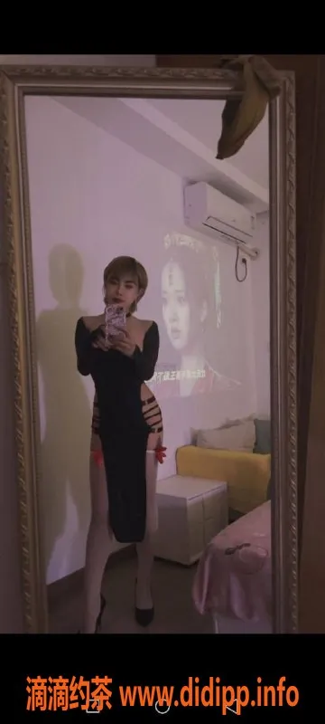 上海楼凤-温迪咖啡，徐汇御姐，160cm 50kg，服务超赞！