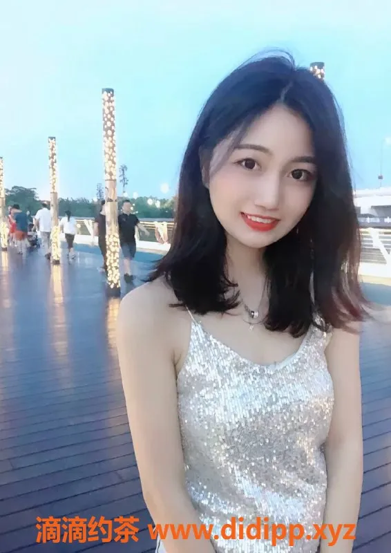 深圳楼凤-光明青青，600p陪洗服务尽享制服魅力