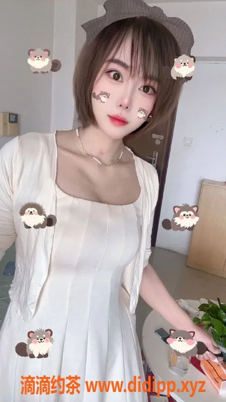 长沙楼凤-雨花区25岁琪宝，168cm C+ 500p独特陪浴服务