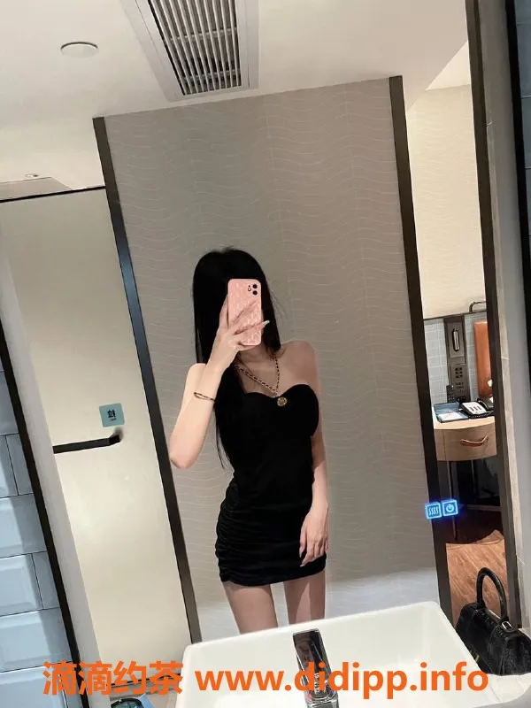 深圳楼凤-宝安心怡，166cm、40kg，1300元起的优质服务