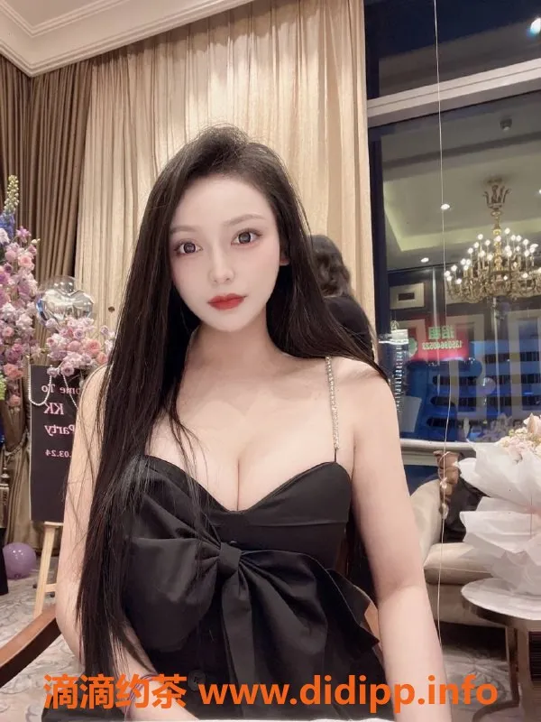 深圳楼凤-深圳福田晨晨，170cm高D罩杯，25岁热情服务