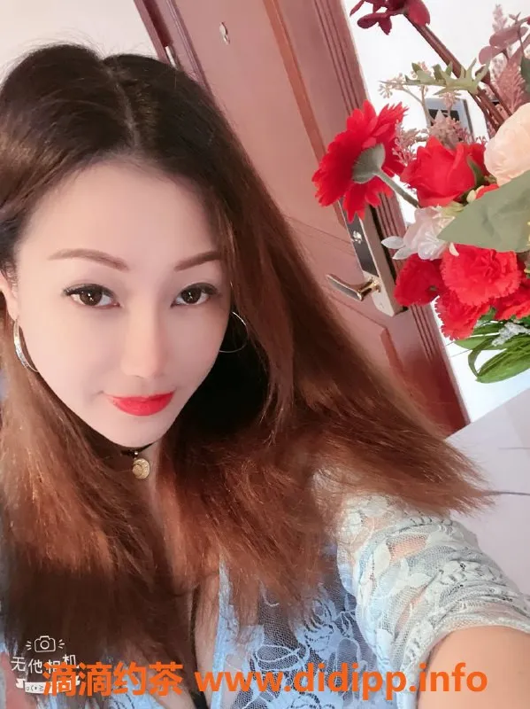 深圳楼凤-龙华安琪，800元享深喉与胸推服务