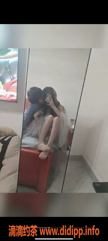 厦门楼凤资源信息,漳州嫩妹小伊，兼职收费400，服务全套