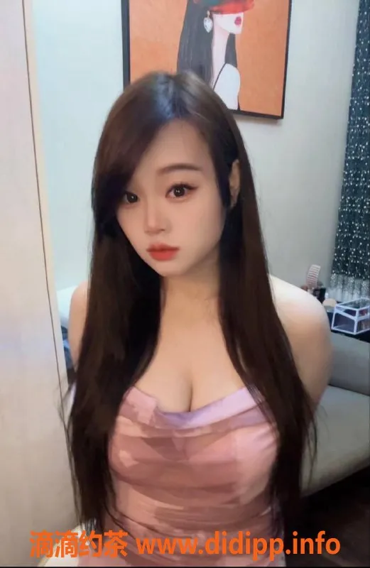 深圳楼凤-龙华楠熙，600元享受制服魅力