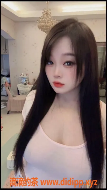 深圳楼凤-龙华楠熙，600元享受制服魅力