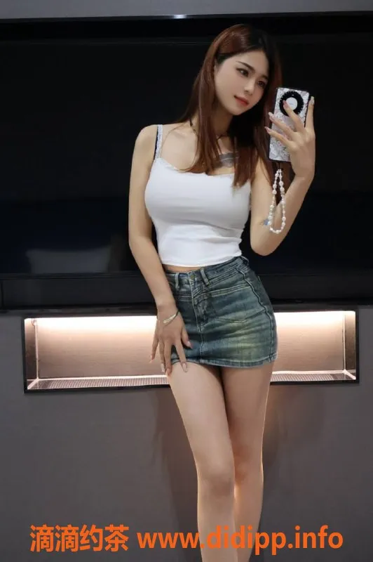 深圳楼凤资源信息,深圳罗湖长腿美少女梓妍，22岁，服务超赞