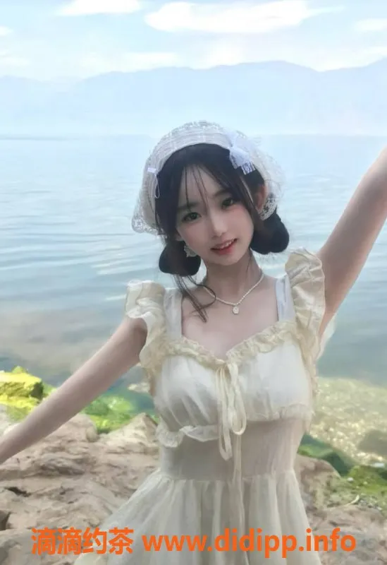 杭州楼凤-拱墅区糖糖，160cm身材苗条，初下水体验