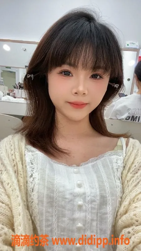 上海楼凤-徐汇欣妍，165cm小巧嫩妹，服务多样！