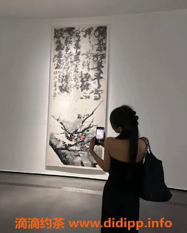 杭州楼凤资源信息,上城区清纯可爱美女165/88，包夜4600起