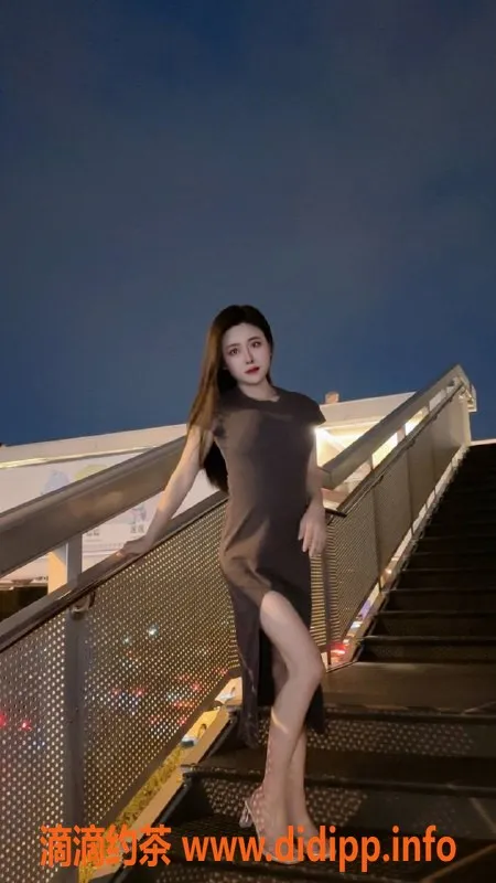 杭州楼凤-西湖区小维同学 160cm 45kg C杯偶尔兼职