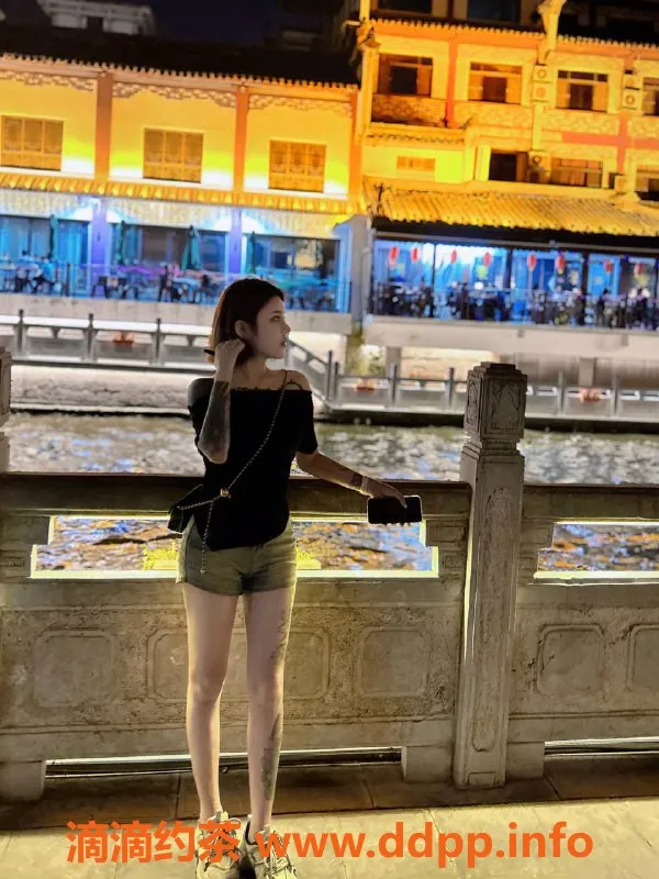 杭州楼凤-西湖区晴天，163cm/47kg/B杯，真诚服务仅1000p