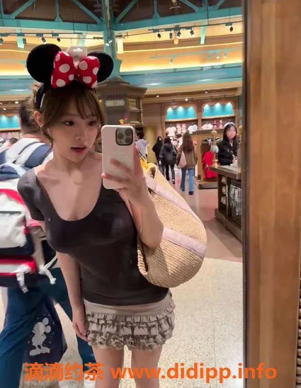 深圳楼凤资源信息,福田日本留学生，22岁E罩杯，服务一流