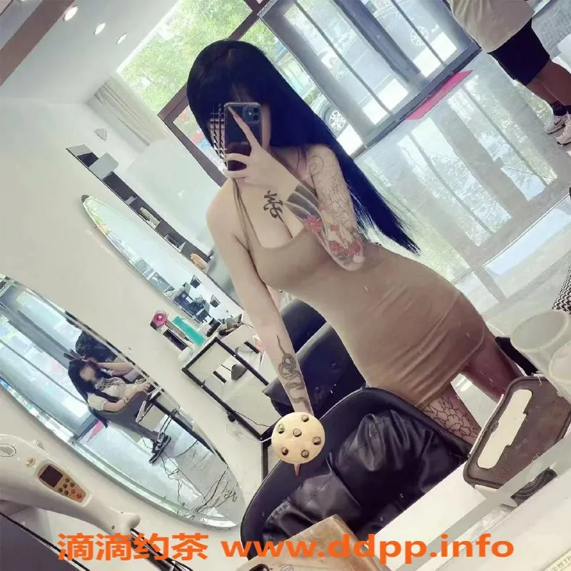 成都外围-成都甜咪咪，172cm大长腿，18岁巨乳妹，包夜1500