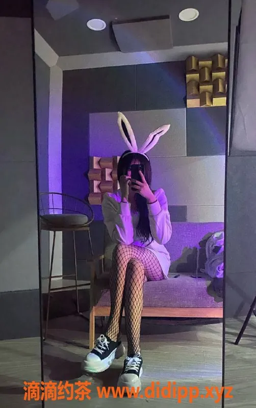 上海楼凤-普陀百合，172cm身材，800元起服务