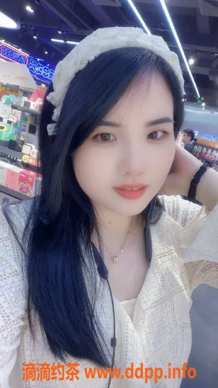 广州楼凤-白云雪雪，400元/次，完美服务等你体验