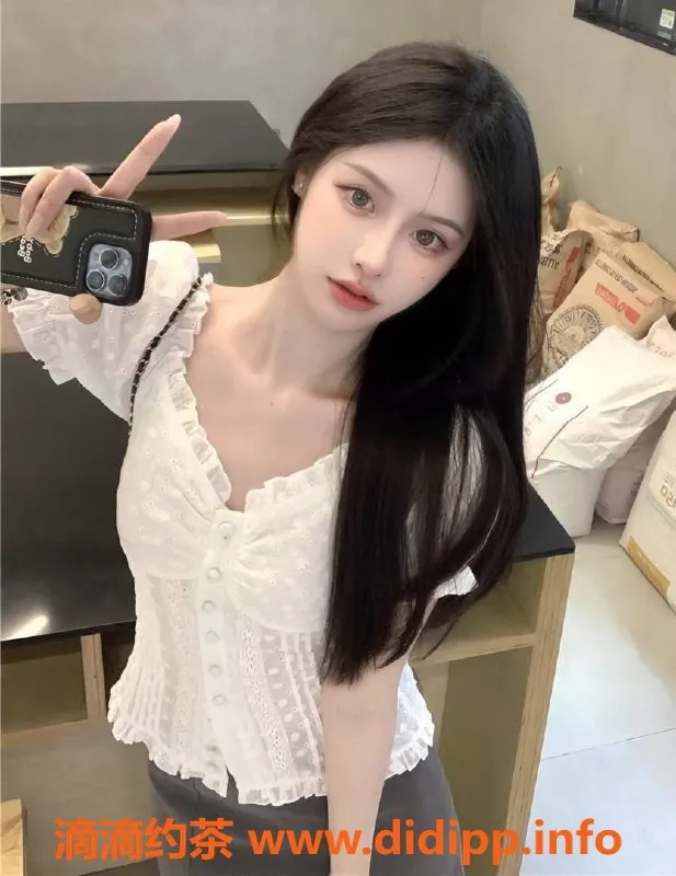 上海楼凤-静安刘嗯嗯，165cm 44kg 白虎美女，2000起