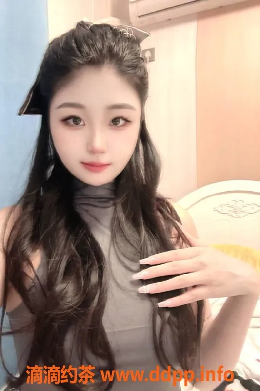 深圳楼凤-龙华上门女友琪琪，170cm B杯，价格亲民