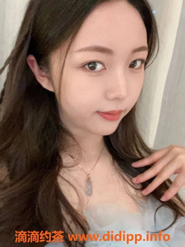 深圳楼凤-宝安萱萱，900起超值服务，等你来体验！