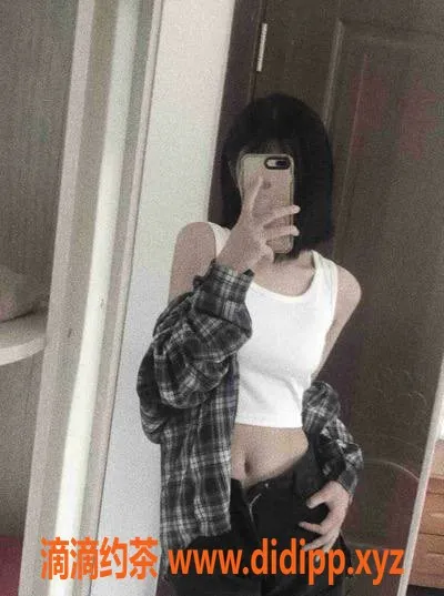 成都楼凤-成都嫩妹琪琪，165cm 95斤 18岁，仅需600元体验