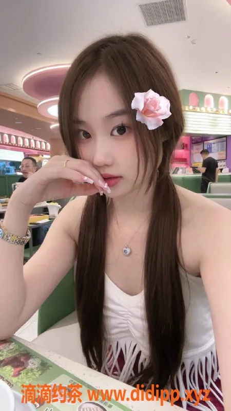 深圳楼凤-南山甜宝，18岁嫩妹，165cm，千五档服务！