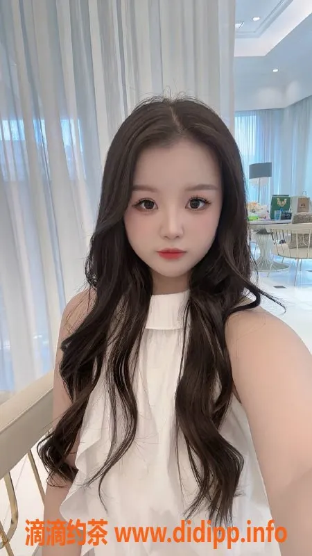 广州楼凤-黄埔可琪，600元体验，私聊更精彩