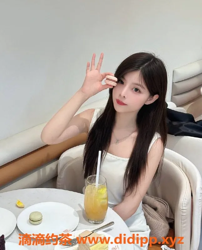 上海楼凤-浦东小乖福利拍卖优质体验，原价900P低至450P