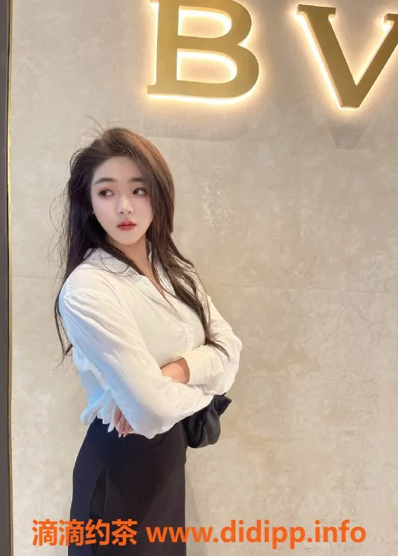 深圳楼凤-福田小沫：3500元SM服务，深喉69等应有尽有！