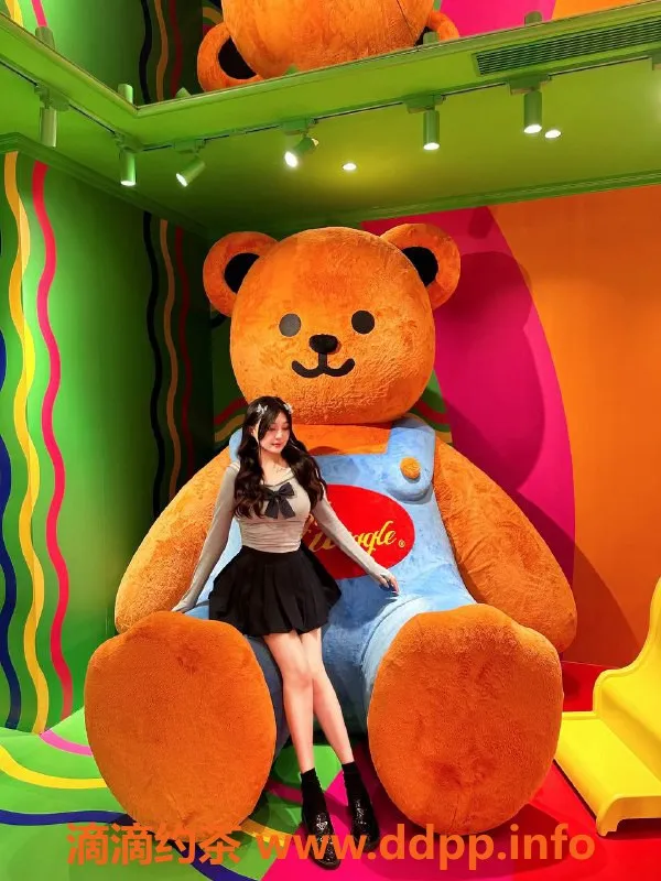 深圳楼凤-深圳乐乐，177长腿，大胸服务，千元档