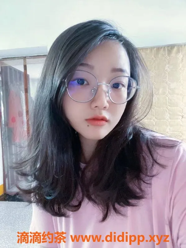 广州楼凤-天河小菲，人妻体验，500元约会服务