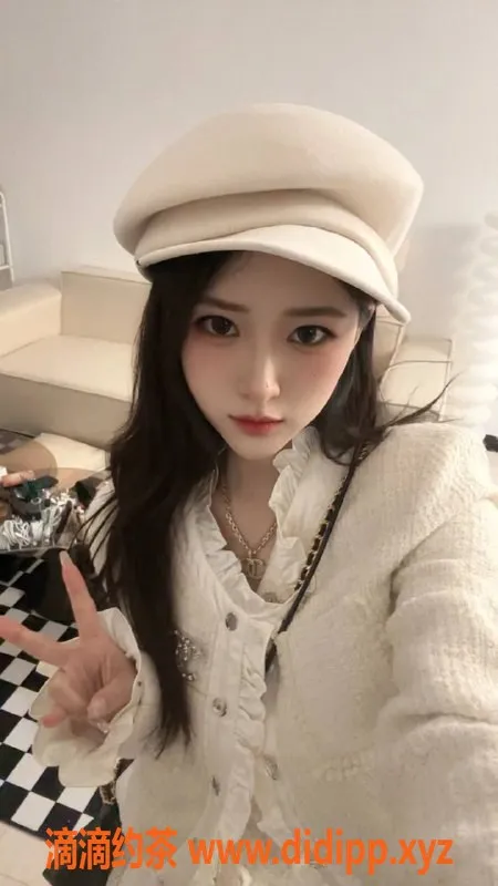 深圳楼凤-深圳南山KK，20岁D罩杯美女，2000元体验