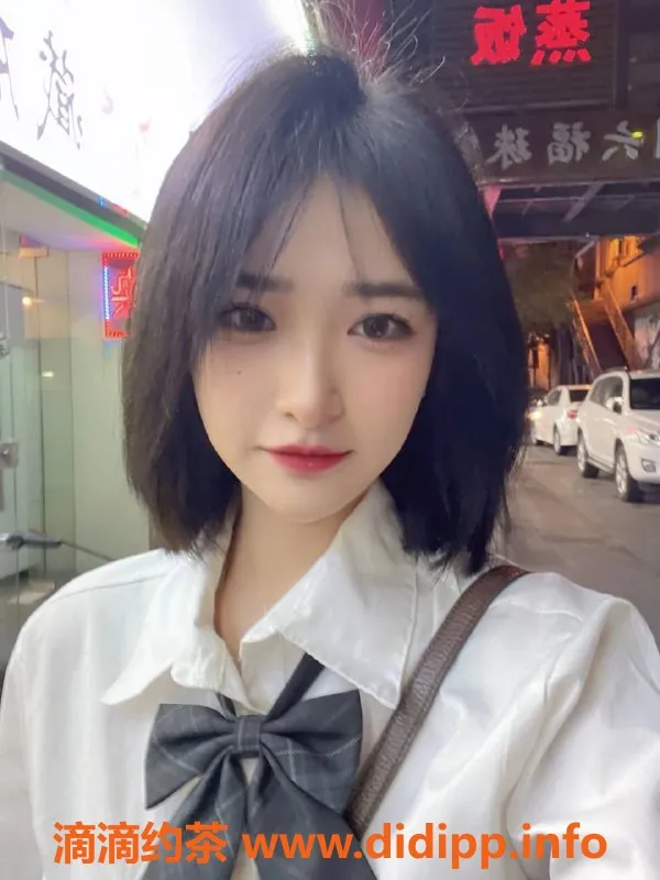 深圳楼凤-深圳南山KK，20岁D罩杯美女，2000元体验