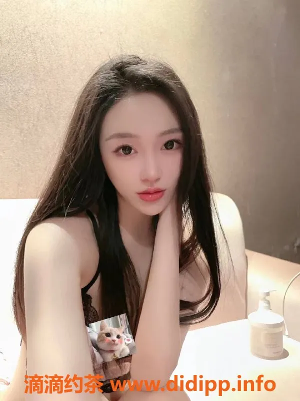 深圳楼凤-深圳南山琳琳，172cm大胸长腿美女，2500起