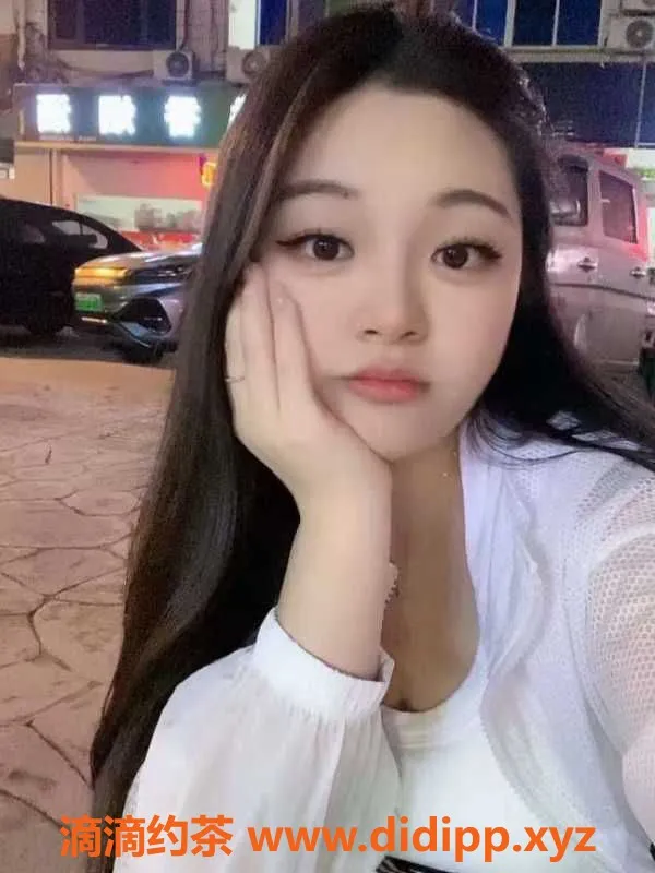 深圳楼凤资源信息,宝安苏苏 20岁 161cm 48kg 34C 体验诱惑服务