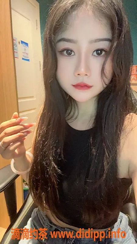 广州楼凤资源信息,天河染染私聊预约，价格1200pp