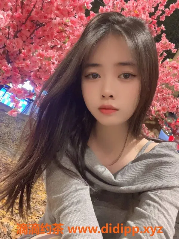 上海楼凤-浦东珍珠，嫩妹肤白，900P起