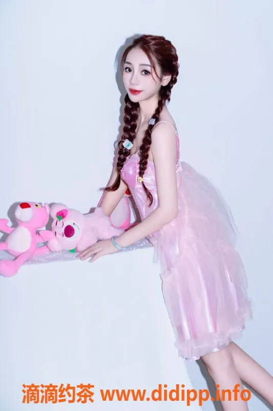 深圳楼凤-深圳龙华艾米 161cm 41kg 21岁 优质服务等你体验