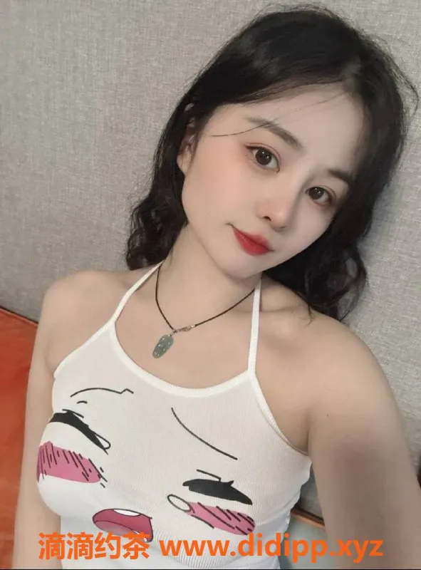 广州楼凤-白云嫩妹小馨，视频验证，500元/次