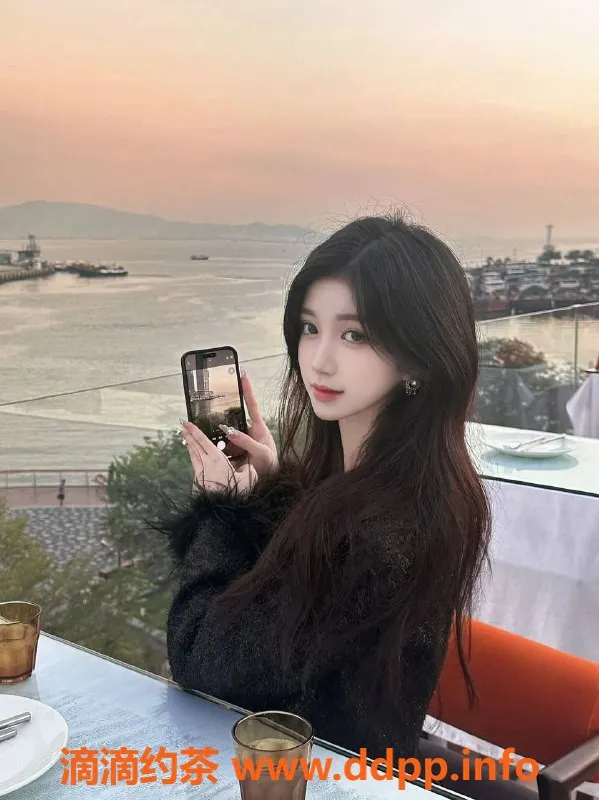 杭州楼凤资源信息,上城高颜值嫩妹小财迷涵涵，25p起