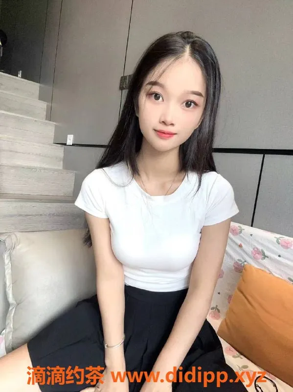 深圳楼凤-龙华嫩妹丹丹，160cm，44kg，800元起