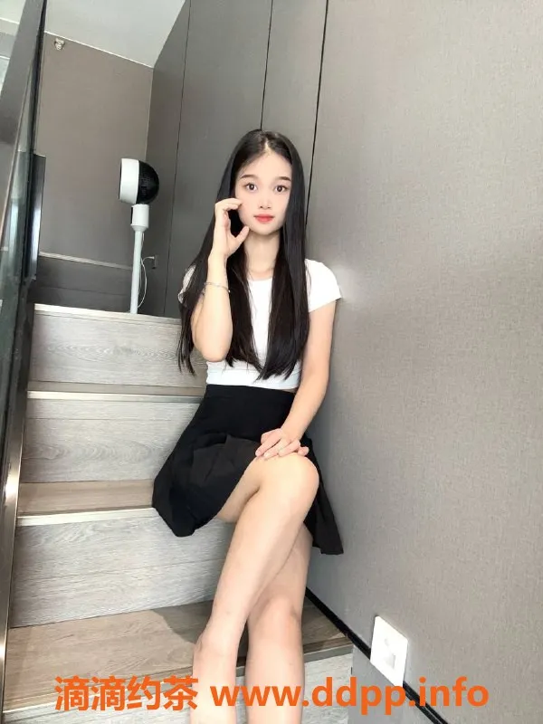 深圳楼凤-龙华嫩妹丹丹，160cm，44kg，800元起