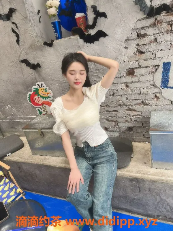 广州楼凤-天河依纯，700元课费，绝对超值体验