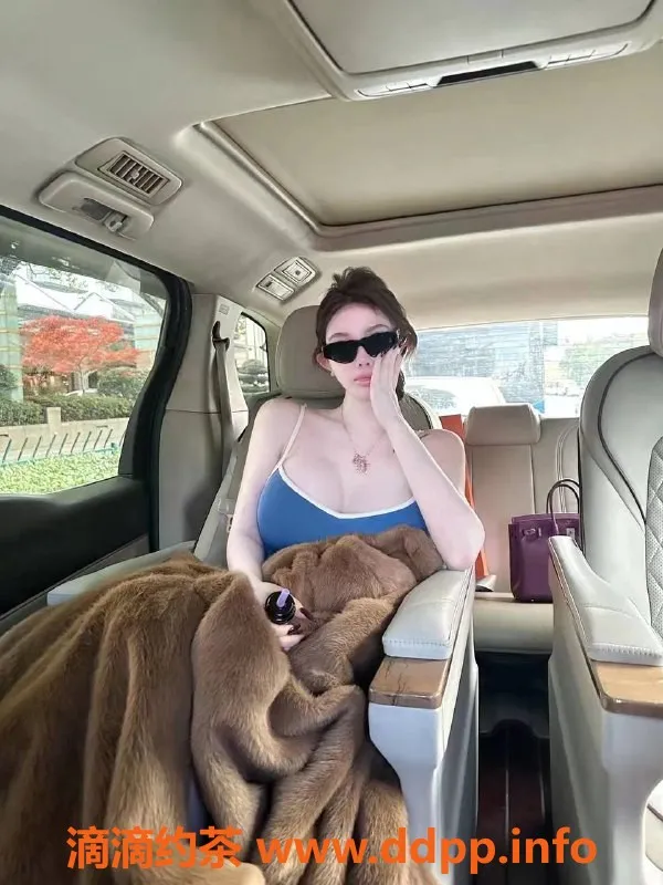 杭州楼凤-杭州高尔夫教练，172高挑D+大胸，1500元起