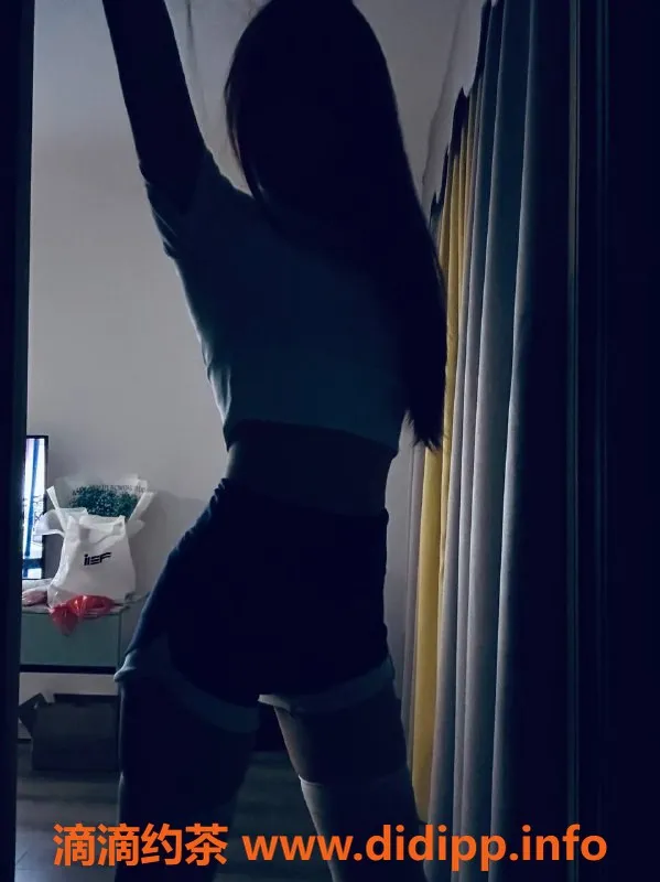 深圳楼凤资源信息,深圳宝安嫩妹珊珊，18岁160cm，超值千元档体验