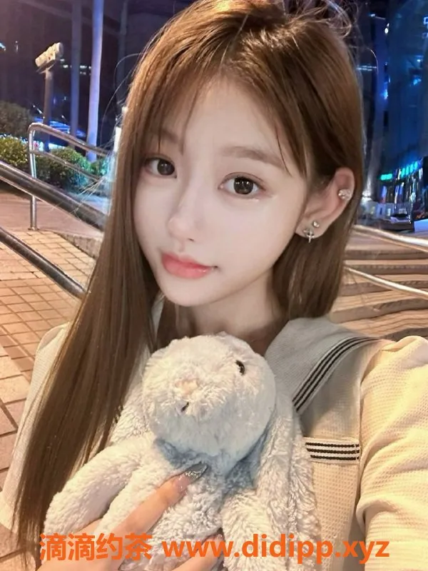 深圳楼凤-深圳福田18岁吖吖，165cm妹子，1500起价