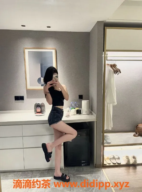 深圳楼凤-深圳曼塔，170长腿，900元起，舌吻服务