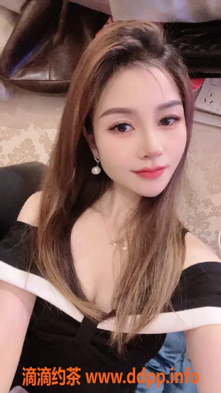 深圳楼凤-龙华蕊蕊，450元舌吻调情服务