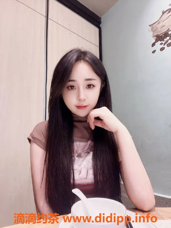 杭州楼凤资源信息,张思思，萧山区甜美老师，163高45重，服务多样