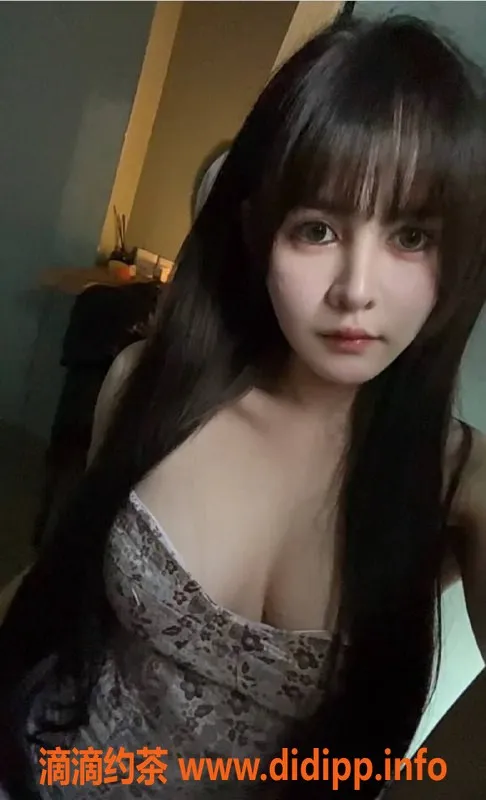 广州楼凤-禅城御姐蛋蛋，1000元视频验证，体验口爆服务