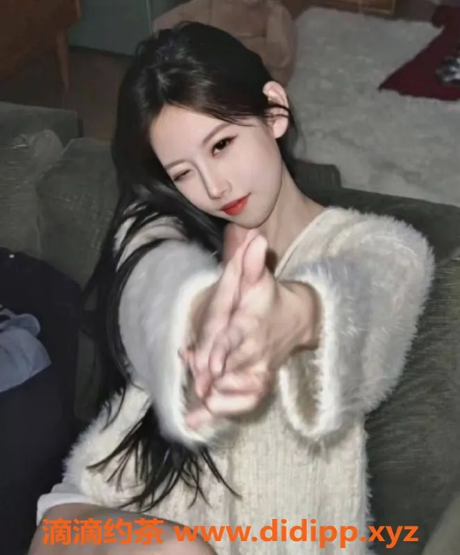 上海楼凤-静安梦小蝶，2200元享受高端服务，先到先得！